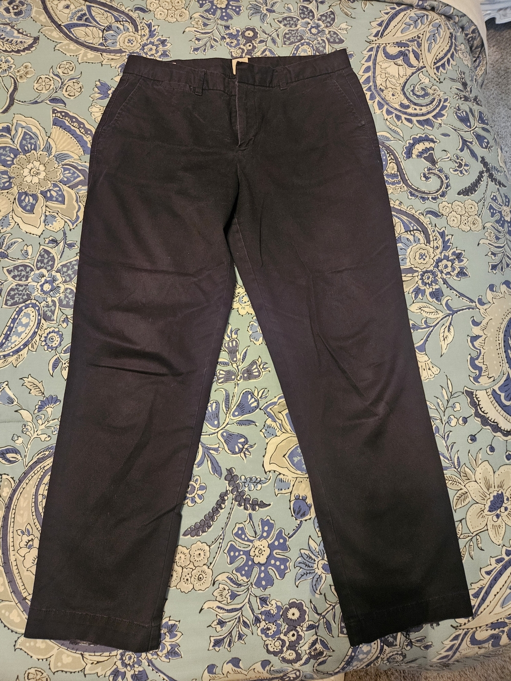 GAP Black Cropped Ankle Pants